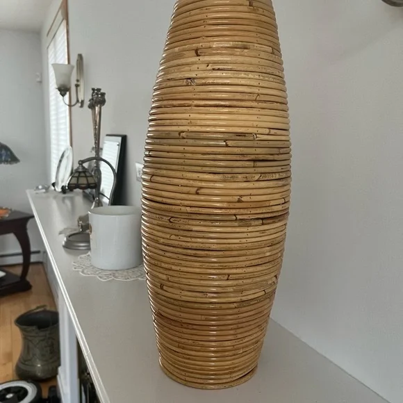 BOGO 50% OFF the second one Natural Indonesian rattan vase - Picture 2 of 14